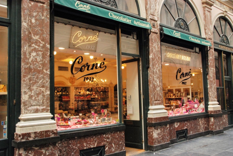 chocolaterie-MONTFORT SUR ARGENS-min_chocolate_chocolaterie_shop_luxury_chic_gallery_brussels_belgium-558146